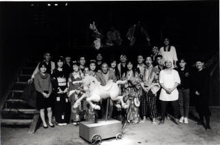 １９８９年「浅草天幕芝居祭」をプロデュースする。はみだし劇場参加　菊地豊作「日本落馬物語」
